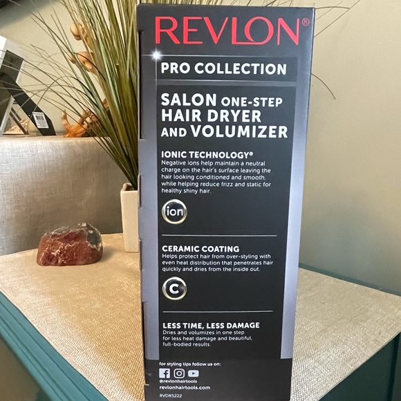 NIB Revlon Pro Collection One-Step Hair Dryer and Volumizer Black/Pink - Picture 4 of 5